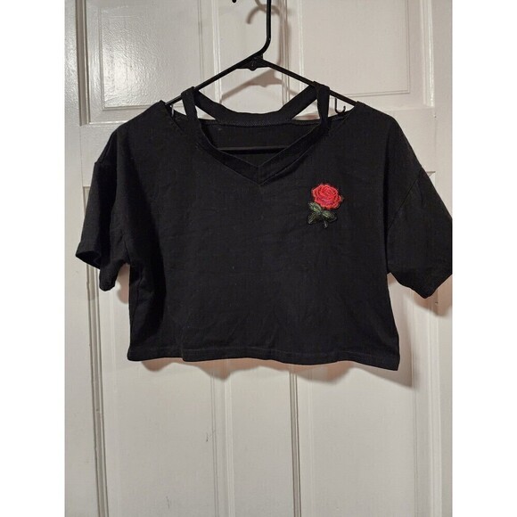 Black Rose Patch Graphic Boxy Cropped Tee - Picture 8 of 8